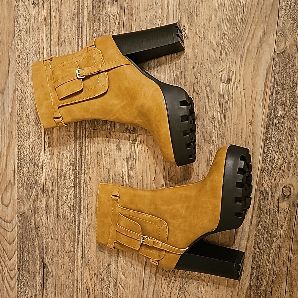 Combat Boots